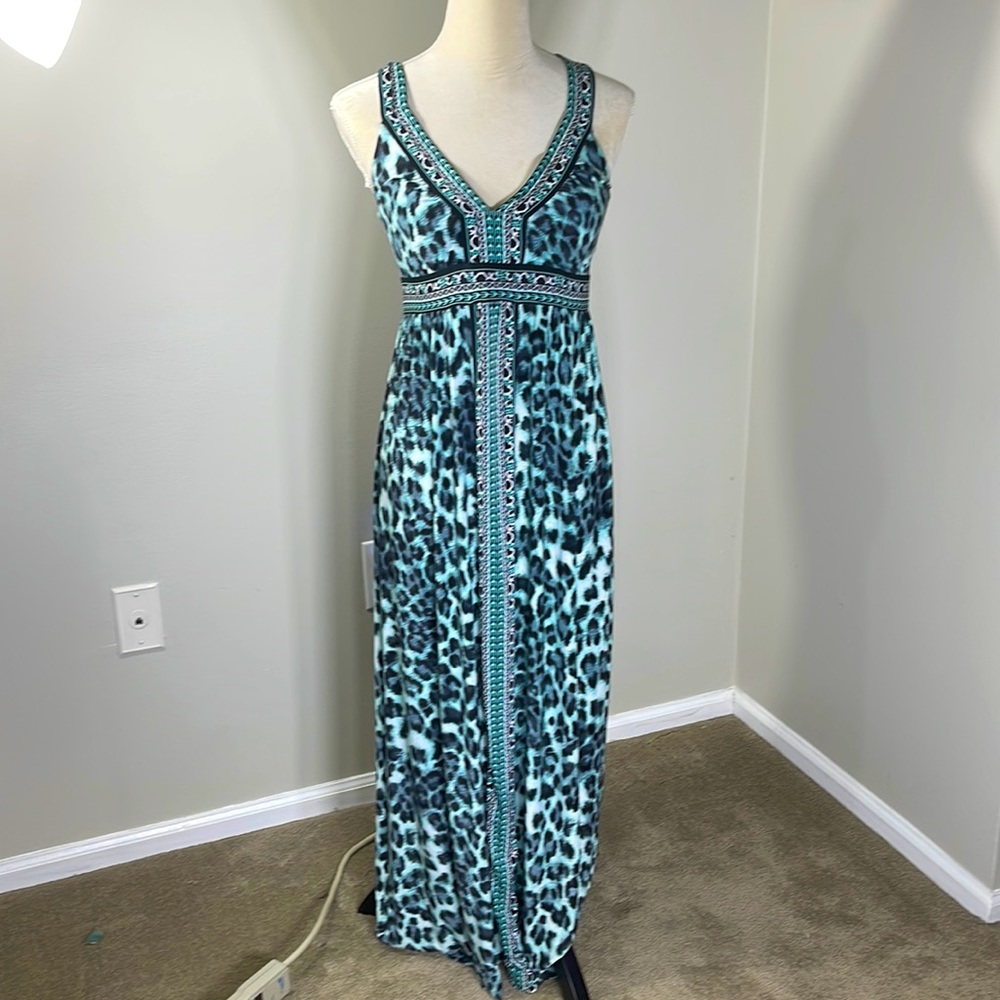 MAXI DRESS, GOOD CONDITION, GREAT FOR VACATION OR SUMMER